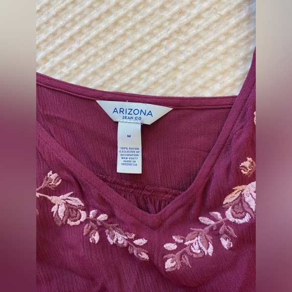 ARIZONA tank top from Macy’s - Picture 2 of 3